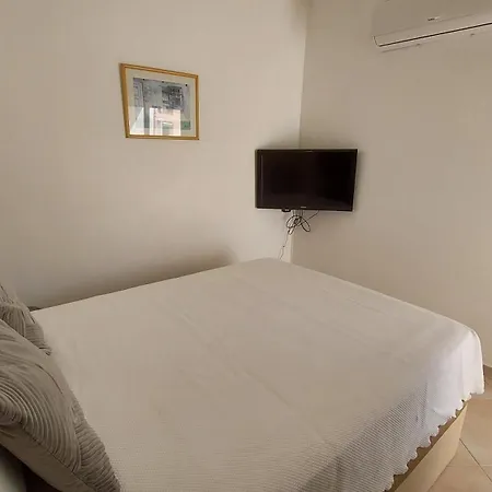 Algarve Nook - Coral Do Vau ***